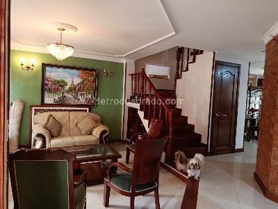Casa de 4 alcobas en venta en Chia Centro, Chía, 251 m² · foto 2 de 20