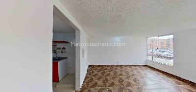 Apartamento de 3 alcobas en venta en Cuidad Verde, Soacha, 53 m² · foto 2 de 17