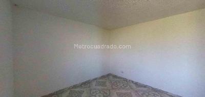 Casa de 3 alcobas en venta en Malibu, Soacha, 60 m² · foto 14 de 19