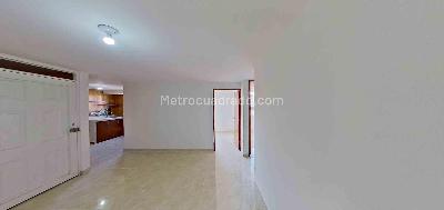 Apartamento de 3 alcobas en venta en La Esperanza, Bogotá, 45 m² · foto 2 de 20