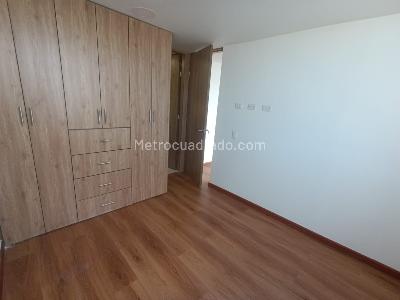 Apartamento en venta en Puente Aranda, Bogotá · foto 10 de 16