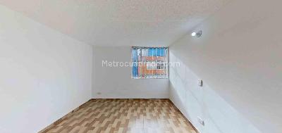 Casa de 3 alcobas en venta en Terreros, Soacha, 52 m² · foto 4 de 15