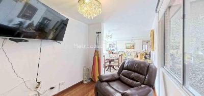 Apartamento de 3 alcobas en venta en Santa Barbara Occidental, Bogotá, 107 m² · foto 6 de 20