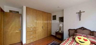 Apartamento de 3 alcobas en venta en Santa Barbara Occidental, Bogotá, 107 m² · foto 8 de 20