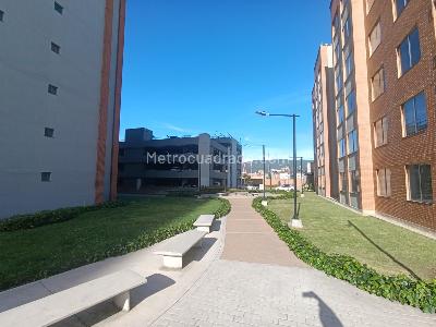 Apartamento de 1 alcoba en venta en Prado Veraniego, Bogotá, 34 m² · foto 17 de 20