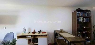 Apartamento de 1 alcoba en venta en Los Cedros Oriental Usaquen, Bogotá, 28 m² · foto 2 de 16