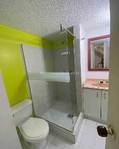 Apartamento de 3 alcobas en venta en Los Angeles, Bogotá, 77 m² · foto 8 de 13