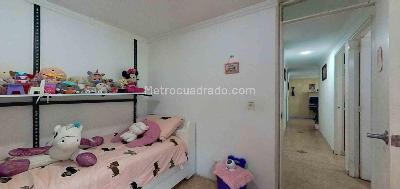 Apartamento en venta en Primavera, Bogotá · foto 7 de 18