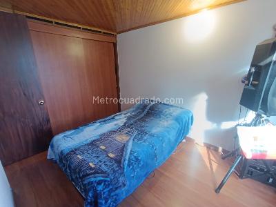 Casa de 4 alcobas en venta en Hayuelos, Bogotá, 108 m² · foto 17 de 20