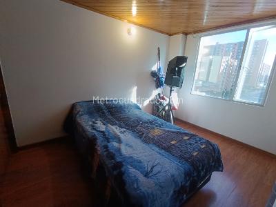 Casa de 4 alcobas en venta en Hayuelos, Bogotá, 108 m² · foto 18 de 20