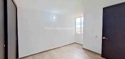 Apartamento en venta en Los Naranjos, Bogotá · foto 7 de 18