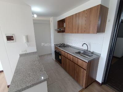 Apartamento en arriendo en Gran Granada, Bogotá · foto 3 de 20