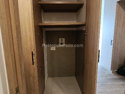 Apartaestudio en arriendo en Andes Norte, Bogotá, 27 m² · foto 7 de 17