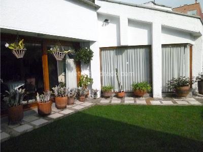 Casa de 4 alcobas en venta en Santa Paula, Bogotá, 410 m² · foto 9 de 20