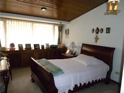 Casa de 4 alcobas en venta en Santa Paula, Bogotá, 410 m² · foto 11 de 20
