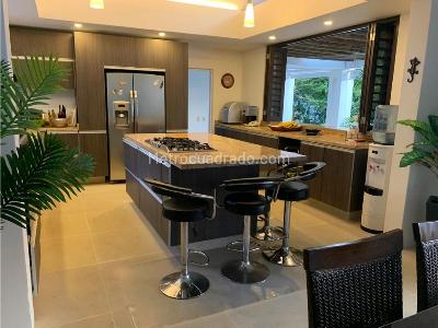 Casa de 5 alcobas en venta en Peñalisa, Girardot, 287 m² · foto 16 de 20