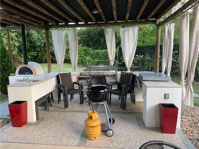 Casa de 5 alcobas en venta en Peñalisa, Girardot, 287 m² · foto 19 de 20