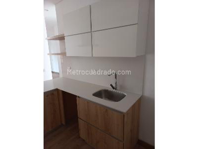 Apartamento en venta en El Refugio, Bogotá · foto 2 de 19