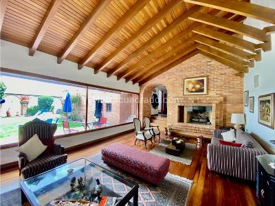 Casa de 4 alcobas en venta en Santa Ana, Bogotá, 494 m² · foto 2 de 14
