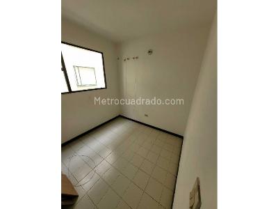 Apartamento de 3 alcobas en venta en Balcones De Oriente, Bogotá, 70 m² · foto 7 de 16