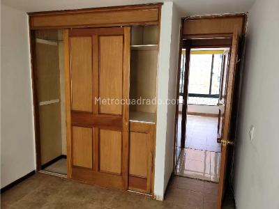 Apartamento de 3 alcobas en venta en Balcones De Oriente, Bogotá, 70 m² · foto 11 de 16