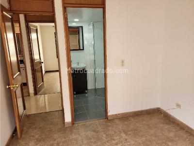 Apartamento de 3 alcobas en venta en Balcones De Oriente, Bogotá, 70 m² · foto 13 de 16