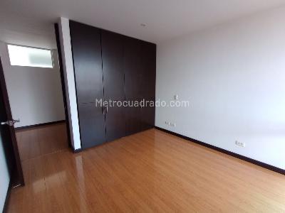 Apartamento en venta en Bella Suiza, Bogotá · foto 3 de 19