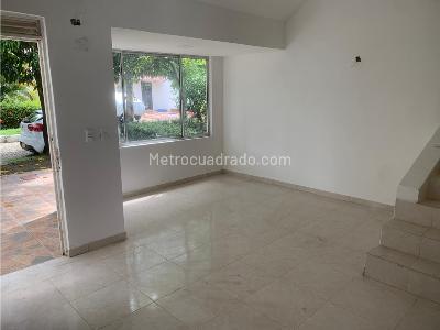 Casa de 3 alcobas en venta en Aqualina, Girardot, 114 m² · foto 3 de 11