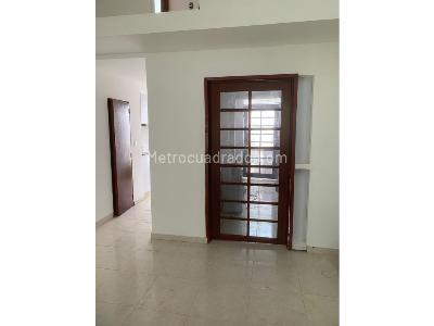 Casa de 3 alcobas en venta en Aqualina, Girardot, 114 m² · foto 7 de 11