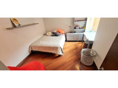 Apartamento de 3 alcobas en venta en Santa Barbara, Bogotá, 211 m² · foto 17 de 20