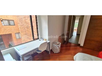 Apartamento de 3 alcobas en venta en Santa Barbara, Bogotá, 211 m² · foto 18 de 20