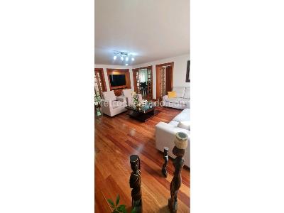 Apartamento de 5 alcobas en venta en Chico Navarra, Bogotá, 324 m² · foto 3 de 20