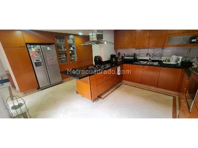 Apartamento de 5 alcobas en venta en Chico Navarra, Bogotá, 324 m² · foto 7 de 20
