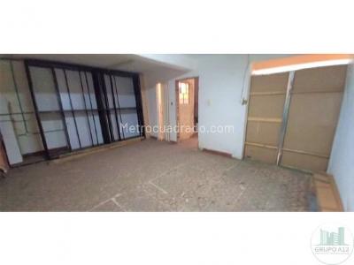 Casa de 5 alcobas en venta en Boyaca Real, Bogotá, 450 m² · foto 2 de 12