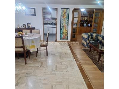 Apartamento en venta en Santa Barbara, Bogotá · foto 2 de 13