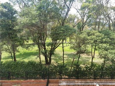 Apartamento de 3 alcobas en arriendo en Calleja Alta, Bogotá, 157 m² · foto 1 de 20