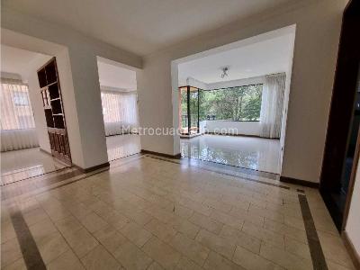 Apartamento de 3 alcobas en arriendo en Calleja Alta, Bogotá, 157 m² · foto 2 de 20