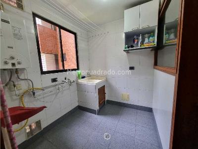 Apartamento de 3 alcobas en arriendo en Calleja Alta, Bogotá, 157 m² · foto 13 de 20
