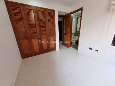 Apartamento de 3 alcobas en arriendo en Calleja Alta, Bogotá, 157 m² · foto 19 de 20
