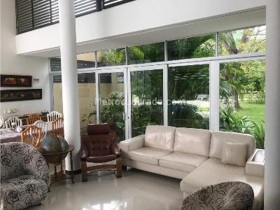 Casa de 4 alcobas en venta en Piamonte, Girardot, 516 m² · foto 8 de 20