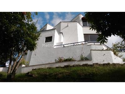 Casa de 3 alcobas en venta en Vereda Casiano Bajo, Floridablanca, 240 m² · foto 2 de 20
