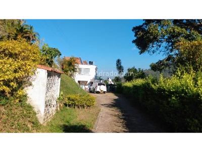 Casa de 3 alcobas en venta en Vereda Casiano Bajo, Floridablanca, 240 m² · foto 4 de 20