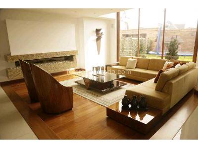 Casa de 4 alcobas en venta en San Jose De Bavaria, Bogotá, 837 m² · foto 2 de 20