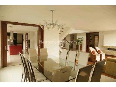 Casa de 4 alcobas en venta en San Jose De Bavaria, Bogotá, 837 m² · foto 5 de 20