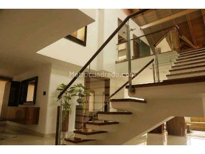 Casa de 4 alcobas en venta en San Jose De Bavaria, Bogotá, 837 m² · foto 9 de 20