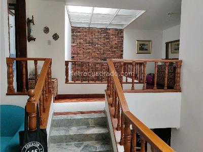 Casa de 4 alcobas en venta en El Batán, Bogotá, 220 m² · foto 15 de 20