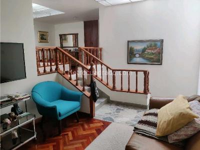 Casa de 4 alcobas en venta en El Batán, Bogotá, 220 m² · foto 18 de 20