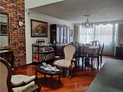 Casa de 4 alcobas en venta en El Batán, Bogotá, 220 m² · foto 5 de 20