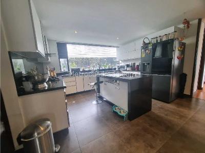 Apartamento de 4 alcobas en venta en Los Lagartos, Bogotá, 280 m² · foto 10 de 20
