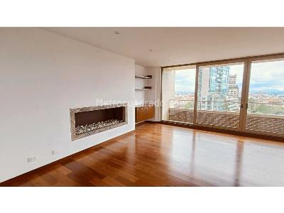 Apartamento de 3 alcobas en venta en Chico, Bogotá, 310 m² · foto 3 de 20